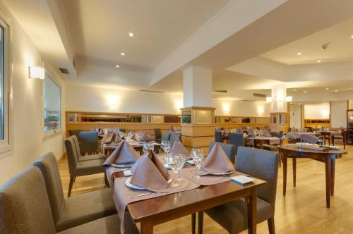 Restaurant, Madrid-Getafe Los Angeles Hotel in Getafe