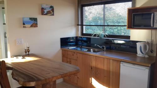 Studio with Sea View image 4
