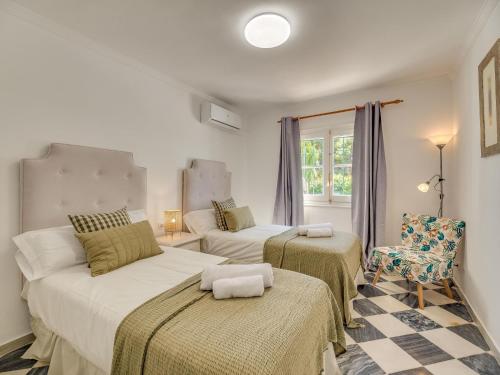 Puerto Banús Dreamed Villa Monelos - image 2