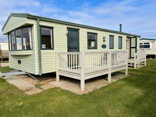 R&S HOLIDAY HOMES THE CHASE r14 1
