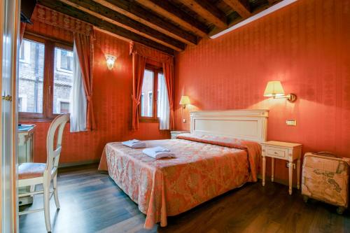 Lanterna Di Marco Polo, Venice
