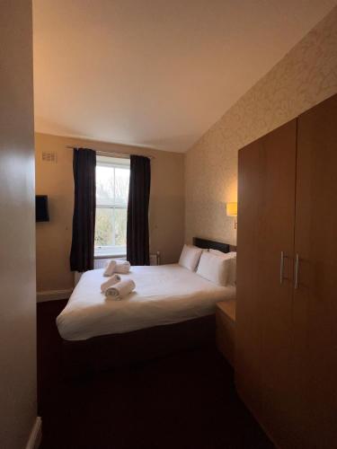 The Crown Hotel - image 13