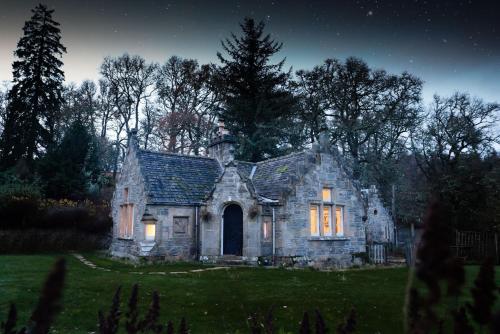 West Lodge - Seasgair Lodges