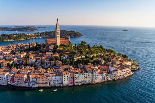Rooms in Rovinj with sea view, balcony, air conditioning, WiFi 81-1, Rovigno (Rovinj) (foto 3)