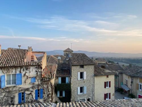 周邊環境, Maison de charme dans village provençal (Maison de charme dans village provencal) in 萬索布雷