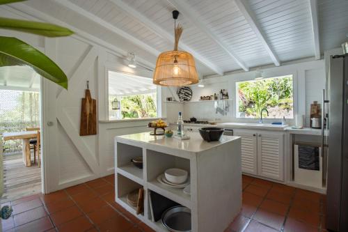 Villa La Vanille à Marie Galante - vue mer & piscine (Villa La Vanille a Marie Galante - vue mer & piscine) in แกรนด์-บูร์ก