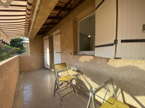 Appartement Sainte-Maxime, 1 pièce, 4 personnes - FR-1-226-493