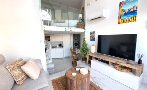New beachfront duplex - sleeps up to 4, Gibraltar (foto 2)