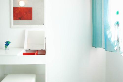 Standard Family Room image 9