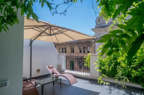 Penthouse on 2 levels with Terrace (vicolo del Bologna, 39)