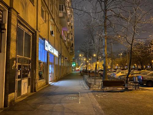 Central Cozy Apartment North Railway St - 4 Min Walk - Tap to explore photos
