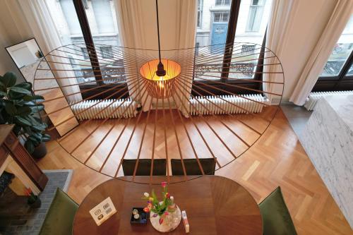 Traditional chic, High Ceilings' apt Aircos and Garage, Amberes (foto 9)