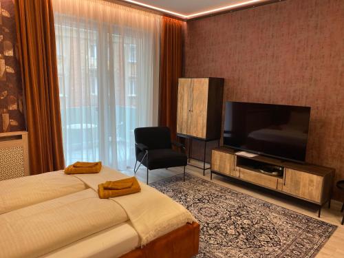 Grand Suites Corvin - Tap to explore photos