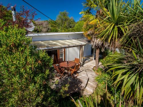 Kereru Cottage - Pohara Holiday Home