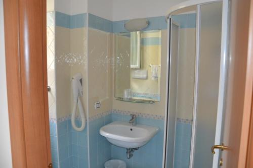 Hotel Ariston - image 10