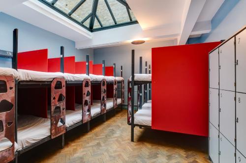 Clink261 Hostel - main image