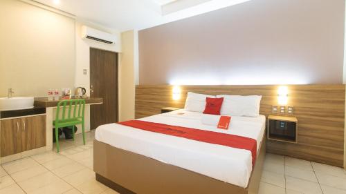 room detail thumbnail 0