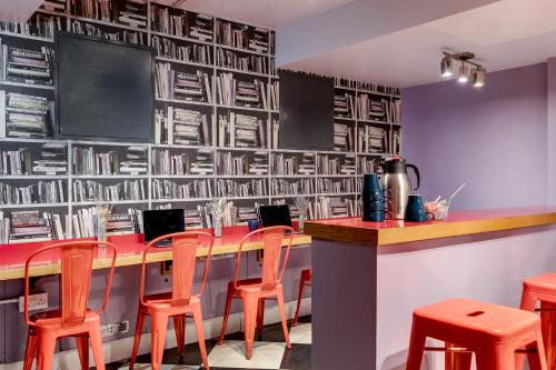 Clink261 Hostel - image 12