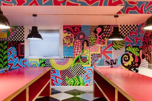 Clink261 Hostel - image 3