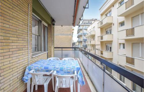  Cozy Apartment In Rimini With Wifi in Rimini