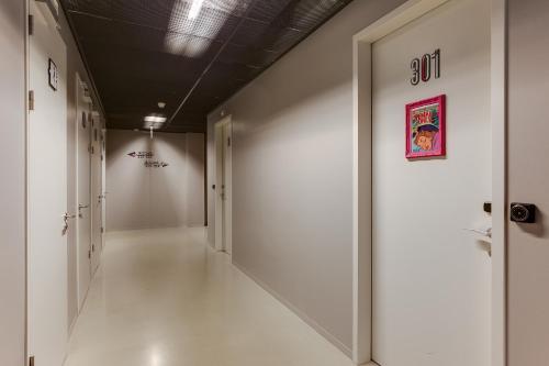 ClinkNOORD Hostel - image 13