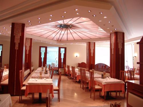 Hotel Excelsior - image 4