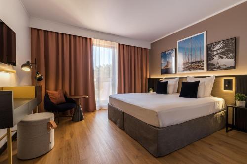 1 queen bed