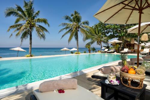 Swimming pool, Lanta Palace Beach Resort and Spa in Klong Tob Beach