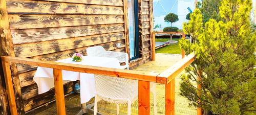 A szálláshely kívülről, Glamping Dome-Tinyhouses am Neusiedlersee in Fertőrákos