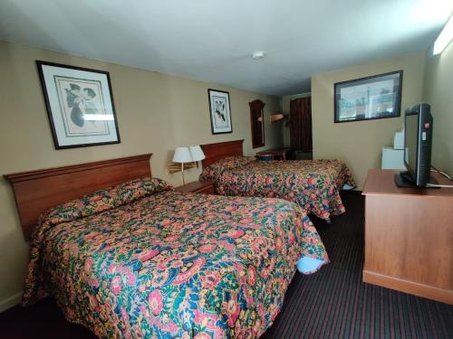 2 double beds