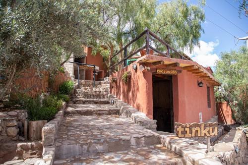 Фасада на хотела, Tinku in Тилкара