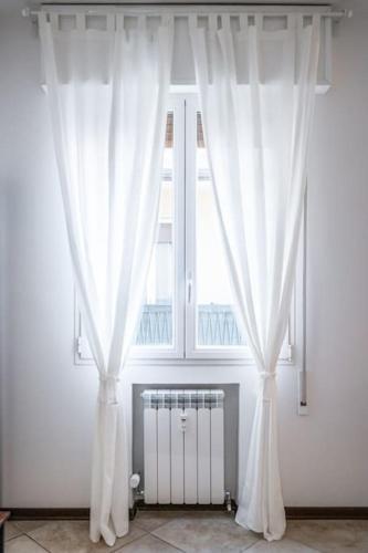 One-Bedroom Apartment image 1