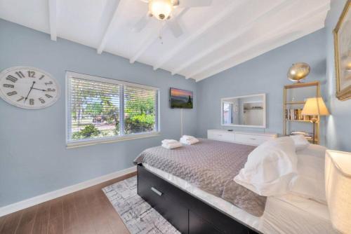 The Brophy House HAS A 30 DAY MINIMUM STAY in Plantation, USA