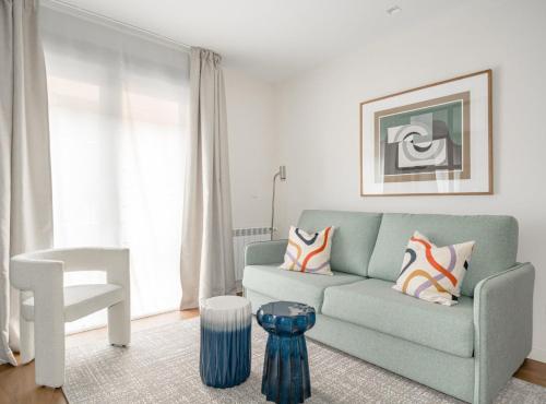Studio Apartment image 10