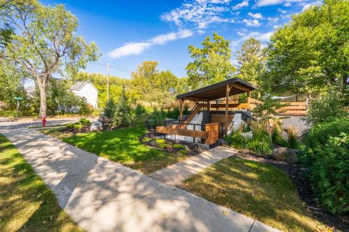 Doves Nest - Earth Home in Minneapolis, USA