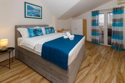 Apartments Matea - image 8