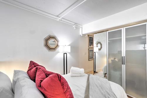 Chic SLC Downtown Studio Loft Walk to Shops Chic SLC Downtown Studio Loft Walk to Shops