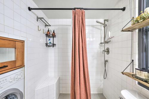 Chic SLC Downtown Studio Loft Walk to Shops Chic SLC Downtown Studio Loft Walk to Shops