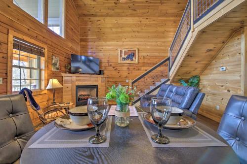 Log Cabin with Pool Table and Hot Tub in Gatlinburg! - image 10