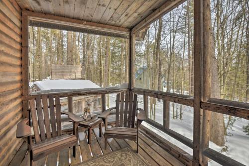 Rustic Madison Treehouse Cabin with Game Room! - image 5