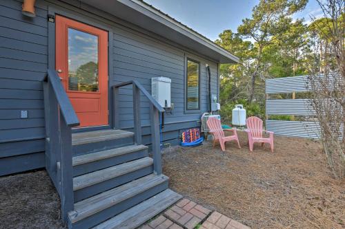 Mid-Century Modern Beach Cottage for Two! - image 13