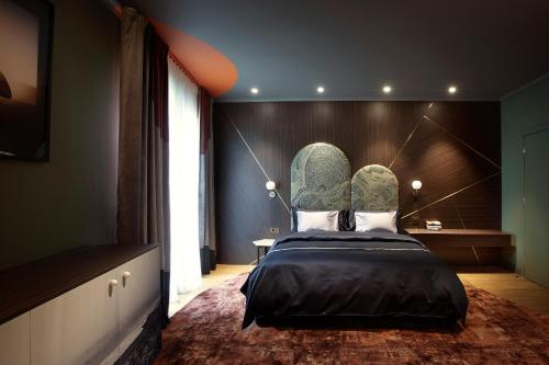 Room12 House Room Type - Two-Bedroom Deluxe Apartment with Balcony