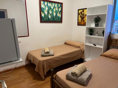 Malvarrosa habitación cómoda y sencilla cerca de la playa, Valencie (fotografie 7)