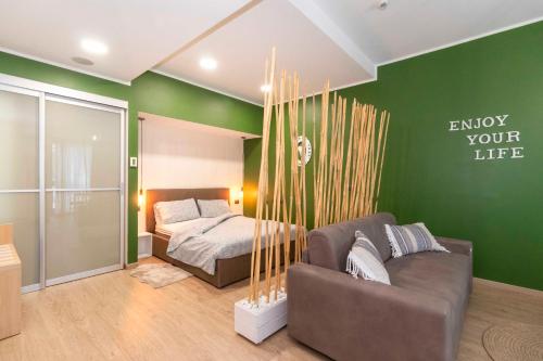 Enjoy Room- Appartamento con parcheggio GRATUITO e COLAZIONE DELIZIOSA !, Turín (fotografie 2)