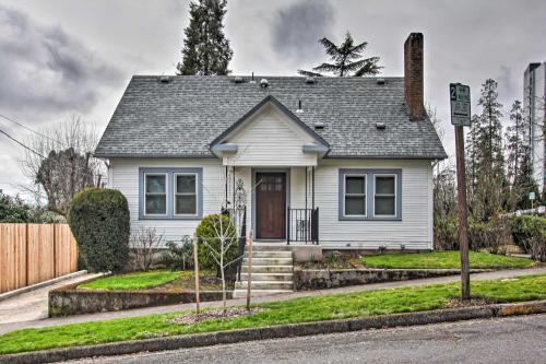 Central Eugene House with Updated Interior and Yard! in Eugene City Center