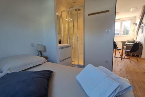 Le Jaures 6 - T2 - Dernier Etage in เอนบง