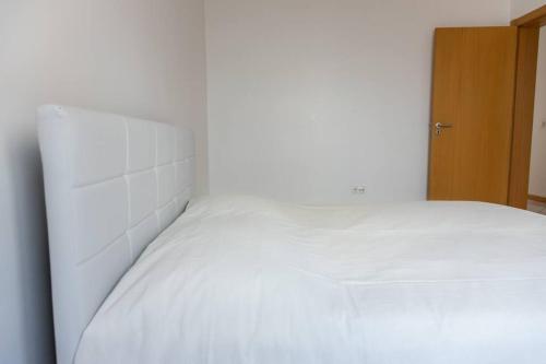 3 bedroom apt, Exterior POOL , Cidadela - LCGR, Praia (fotografie 6)