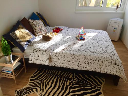  Cozy Danube Room - 15 mins to Downtown in Wien