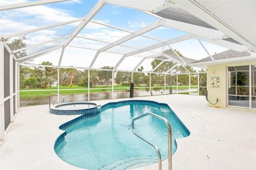 Badger House - Private Villa with heated pool and spa- sleeps 6 in Rotonda West, USA