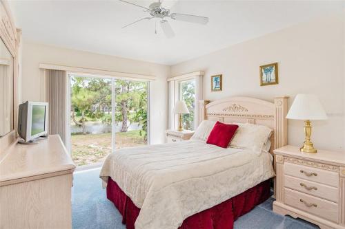 Badger House - Private Villa with heated pool and spa- sleeps 6 in Rotonda West, USA
